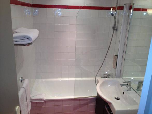 Hotel 29 Lepic, Paris