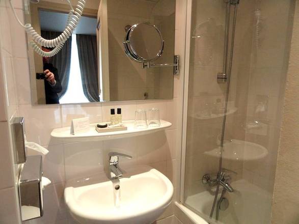 Hotel du Champ de Mars, Paris