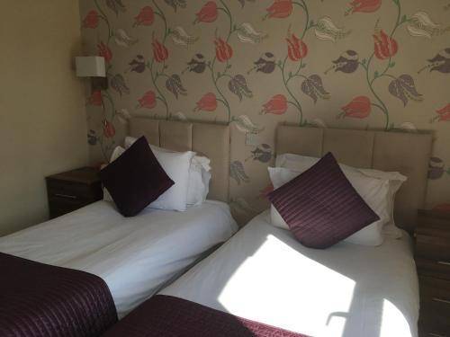 George Hotel, London