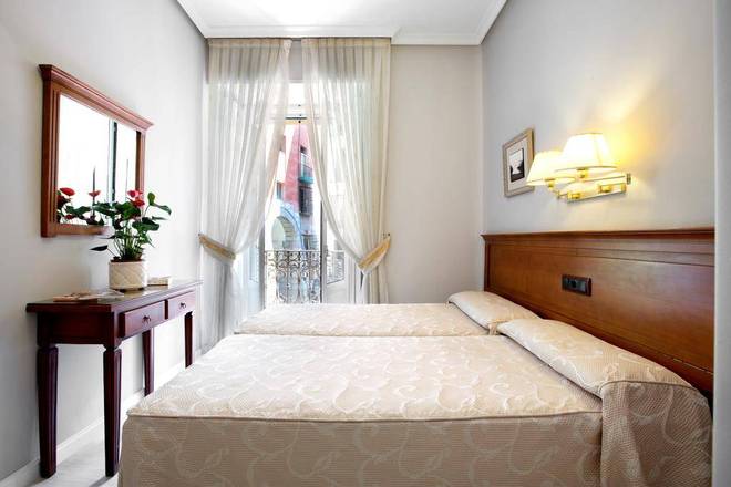 Hostal La Macarena, Madrid