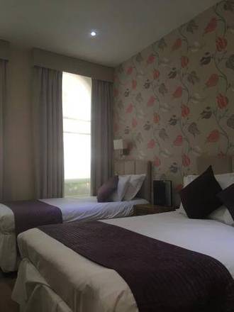 George Hotel, London