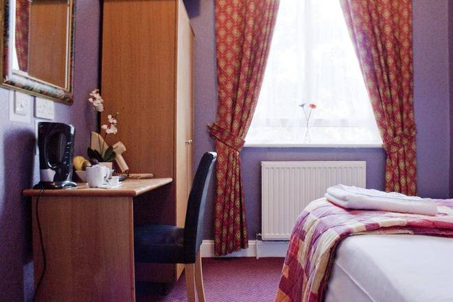 Lord Kensington Hotel, London