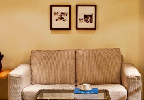 Hotel Achilleas, Athens