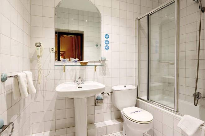 Hostal La Macarena, Madrid