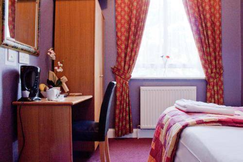 Lord Kensington Hotel, London