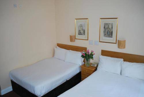 Lord Kensington Hotel, London