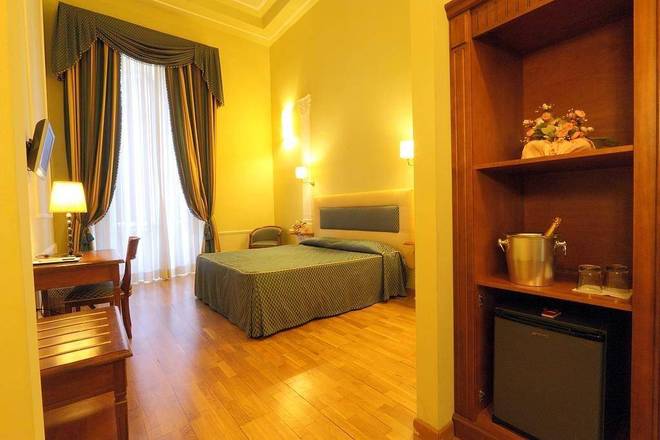 Hotel Bretagna, Florence
