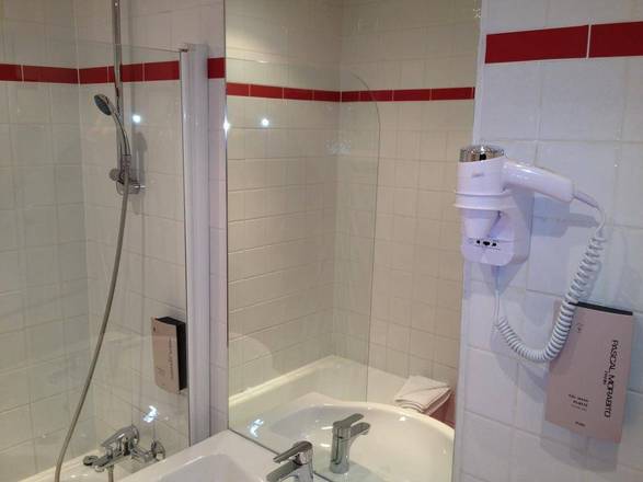 Hotel 29 Lepic, Paris