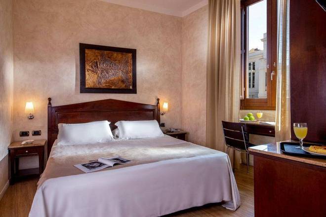 Hotel San Francesco, Rome