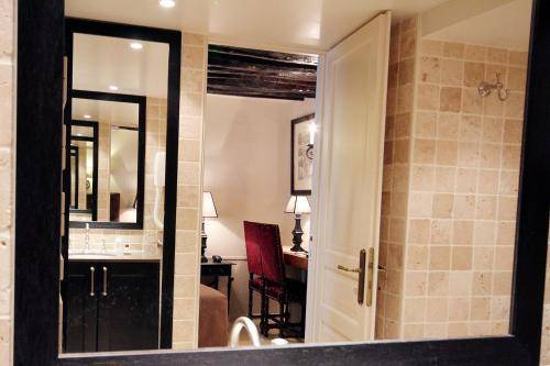 Hotel Saint-Louis Marais, Paris