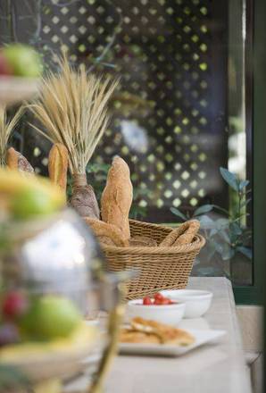 Hera Hotel, Athens