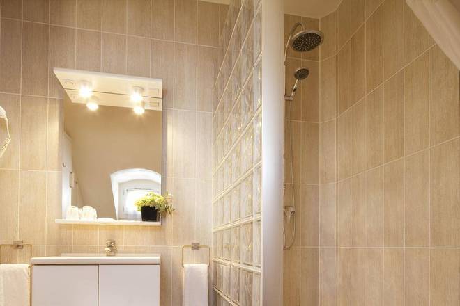 H&ocirc;tel Londres Saint Honor&eacute;, Paris