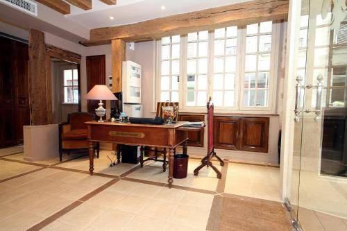 Hotel Saint-Louis Marais, Paris