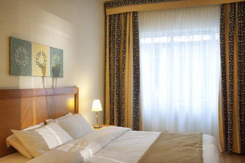 Hotel Achilleas, Athens