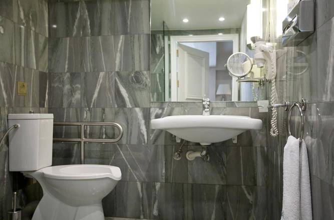 Hera Hotel, Athens