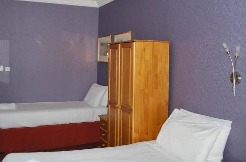 Lord Kensington Hotel, London