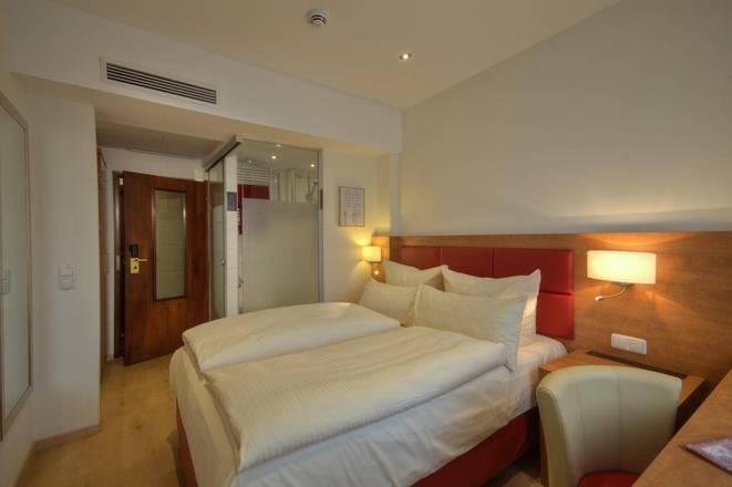 Hotel Condor, Munich