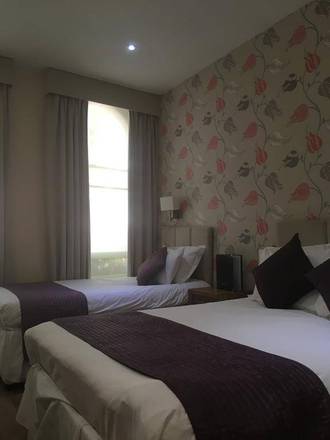 George Hotel, London