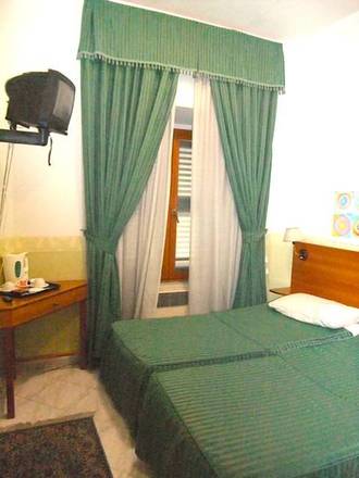 Locanda Carmel, Rome