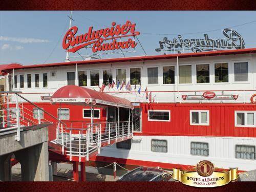Botel Albatros, Prague