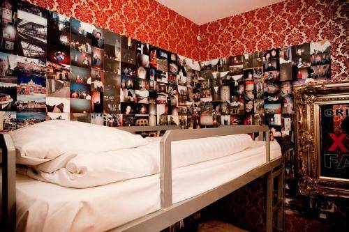 St. Christopher's at the Winston, Amsterdam