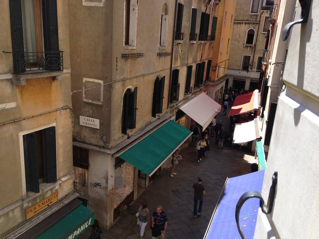 Hotel Ai Do Mori Venice Review By Euroo Hotel Ai Do Mori Venice