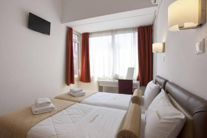 Metropolis Hotel, Athens