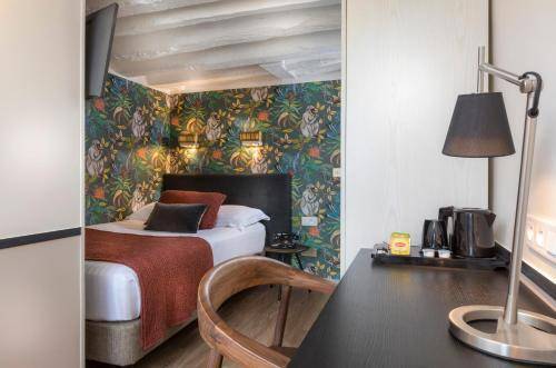 Hôtel Jeanne d'Arc, Paris