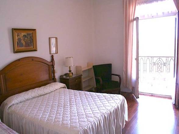 Hostal A. Nebrija, Madrid