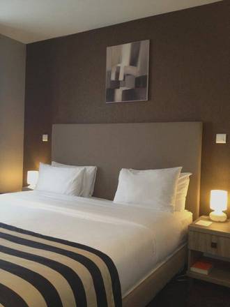 Hotel 29 Lepic, Paris
