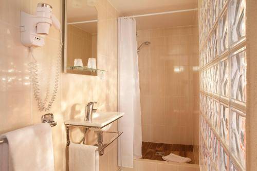 H&ocirc;tel Londres Saint Honor&eacute;, Paris