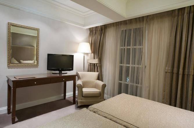 Hera Hotel, Athens