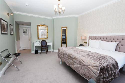 Stauntons on the Green Guesthouse, Dublin