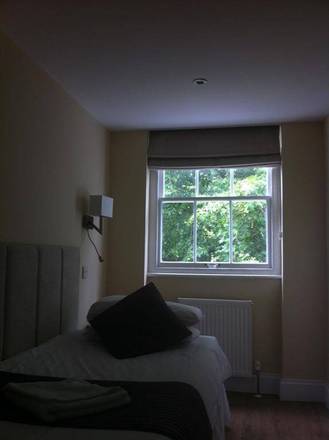 George Hotel, London