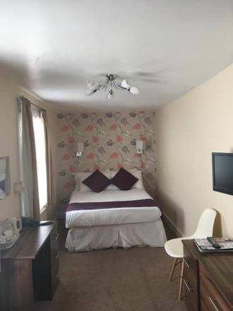 George Hotel, London