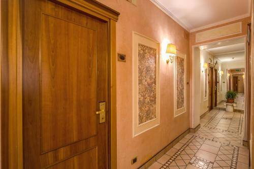 Hotel Montreal, Rome