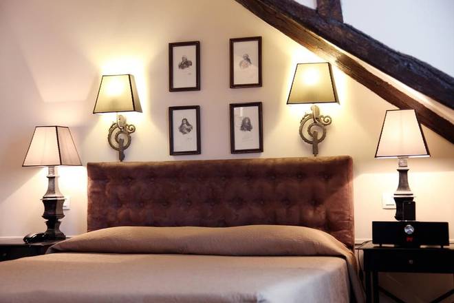 Hotel Saint-Louis Marais, Paris