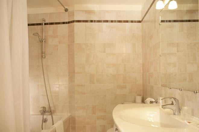 H&ocirc;tel Londres Saint Honor&eacute;, Paris