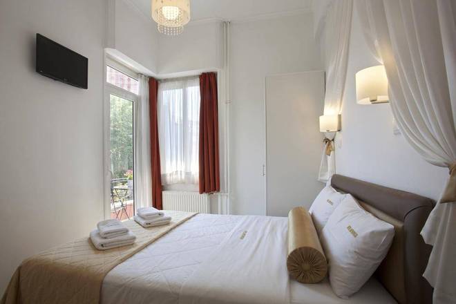 Metropolis Hotel, Athens