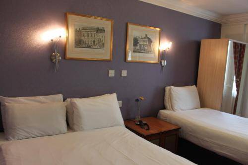 Lord Kensington Hotel, London