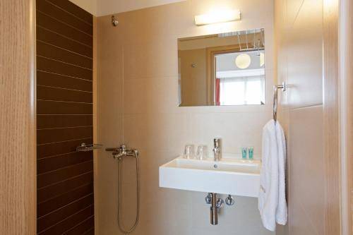 Metropolis Hotel, Athens