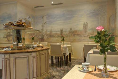 Hotel Condor, Munich