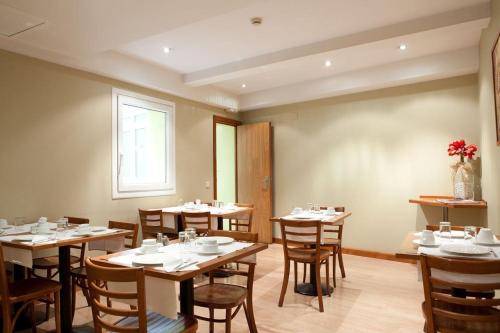 Ateneo Puerta del Sol, Madrid