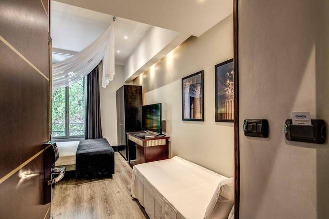 Hotel Giuggioli, Rome