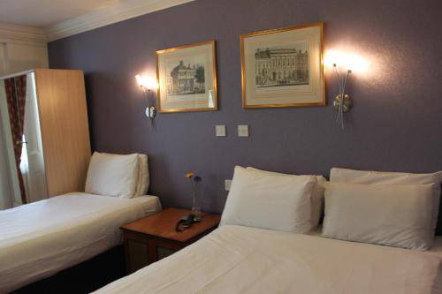 Lord Kensington Hotel, London
