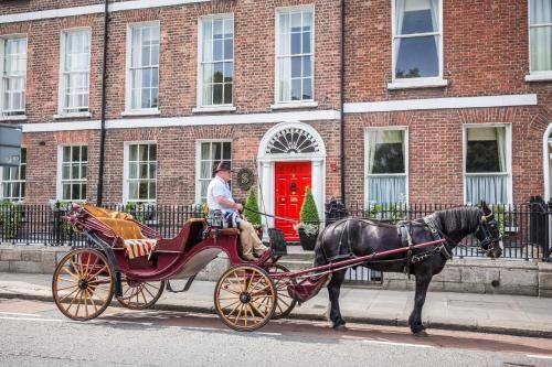 Stauntons on the Green Guesthouse, Dublin