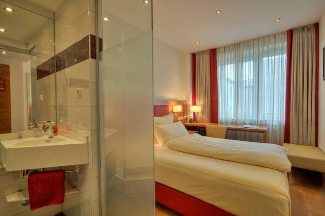 Hotel Condor, Munich