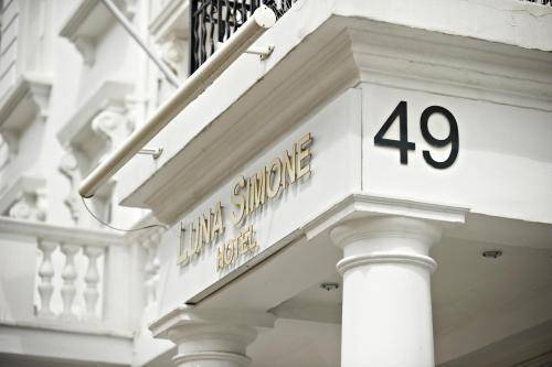 Luna & Simone Hotel, London