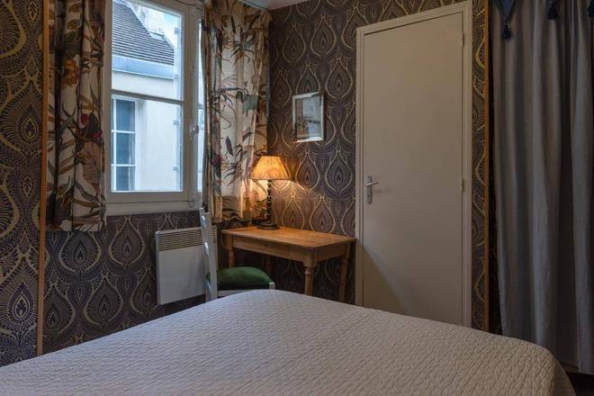 Hotel Esmeralda, Paris