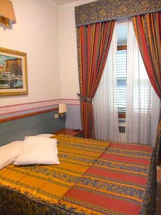 Locanda Carmel, Rome